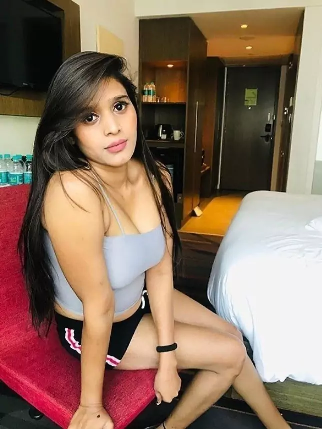 कॉल गर्ल्स सर्विस  ज्वालामुखी